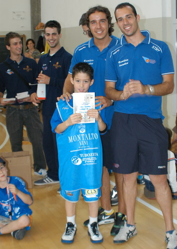 La consegna dei Diplomi (2) di fine anno sportivo... Tommaso Colombo: promosso!